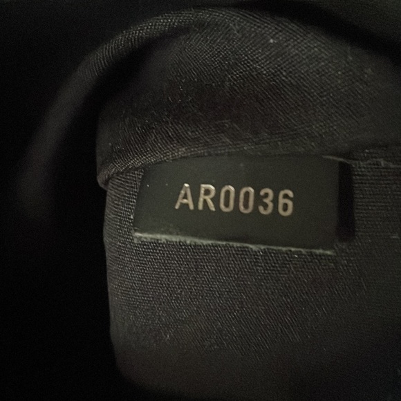 Louis Vuitton Epi Leather Segur MM handbag - Picture 7 of 10